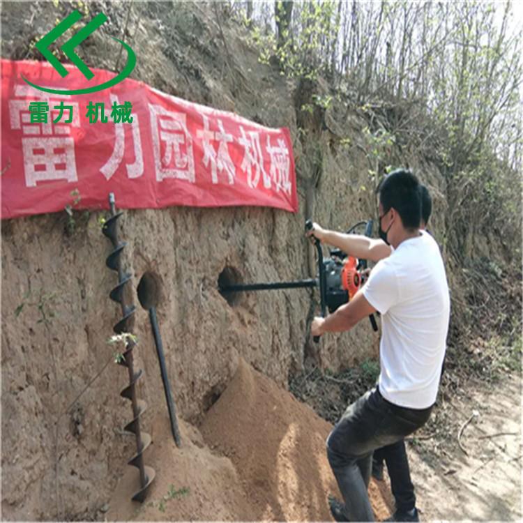 水平钻孔机地下燃气管道穿长管